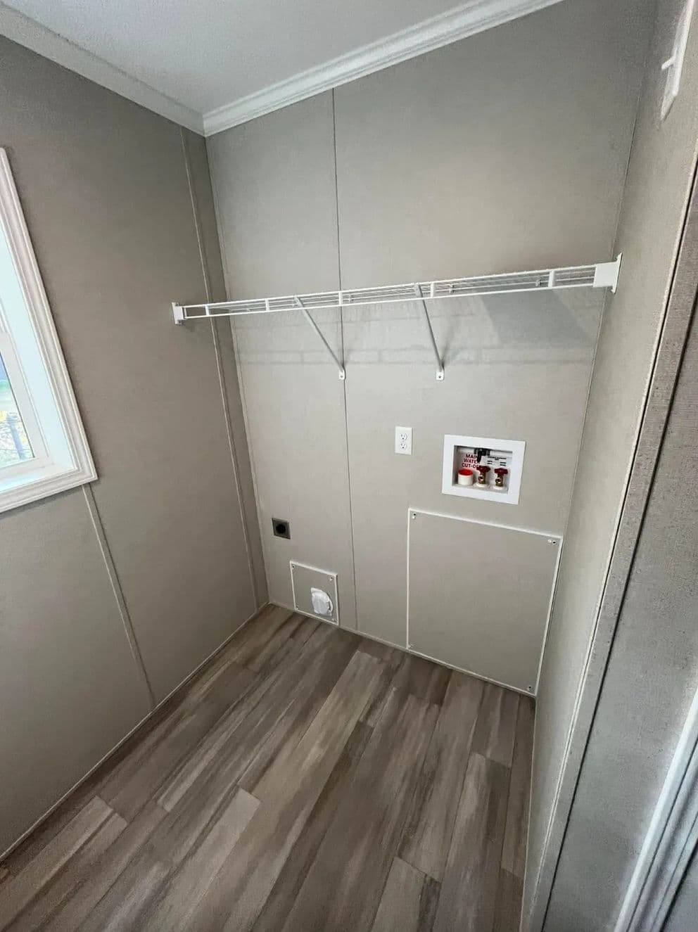 Peridot 60 interior home features