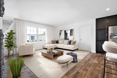 Ne-619 interior home features