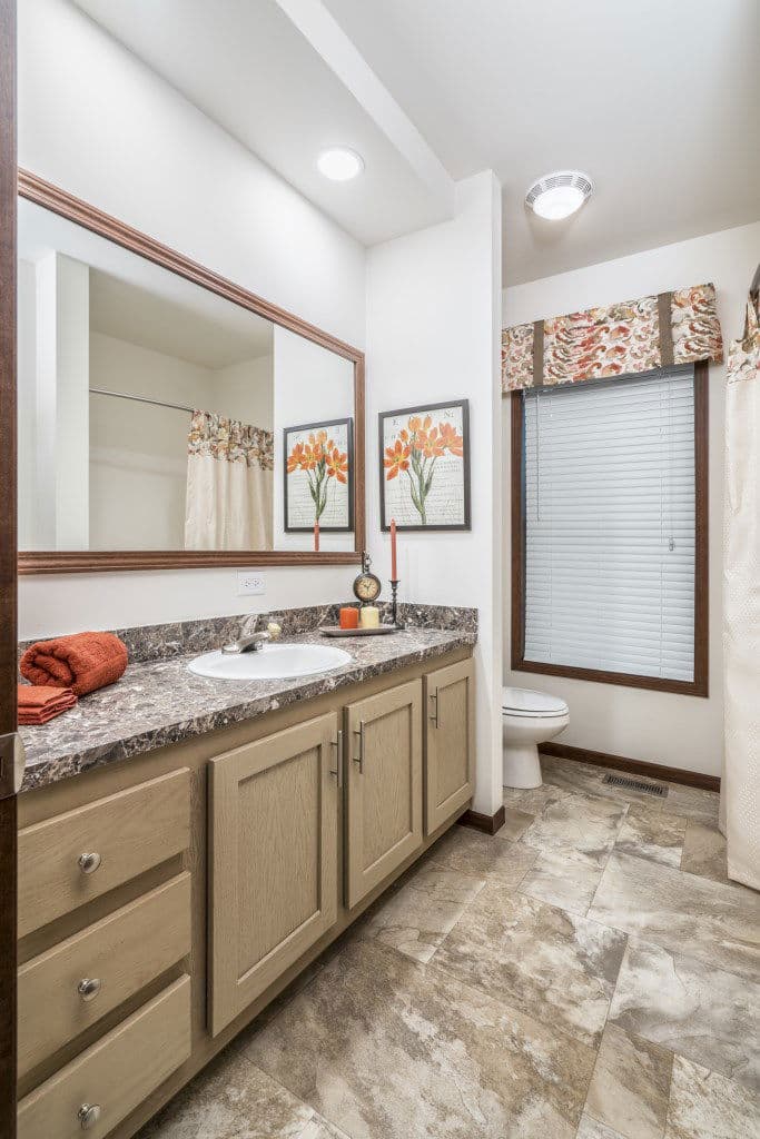 Ultra 6 bathroom home features