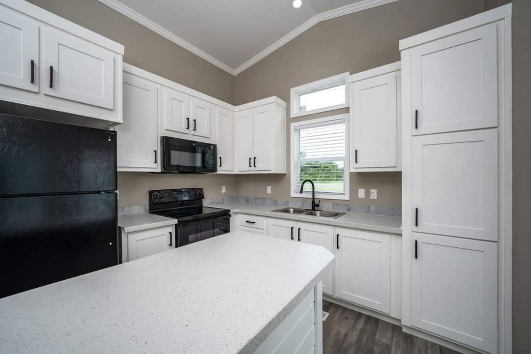 Eagle 11351g kitchen home features