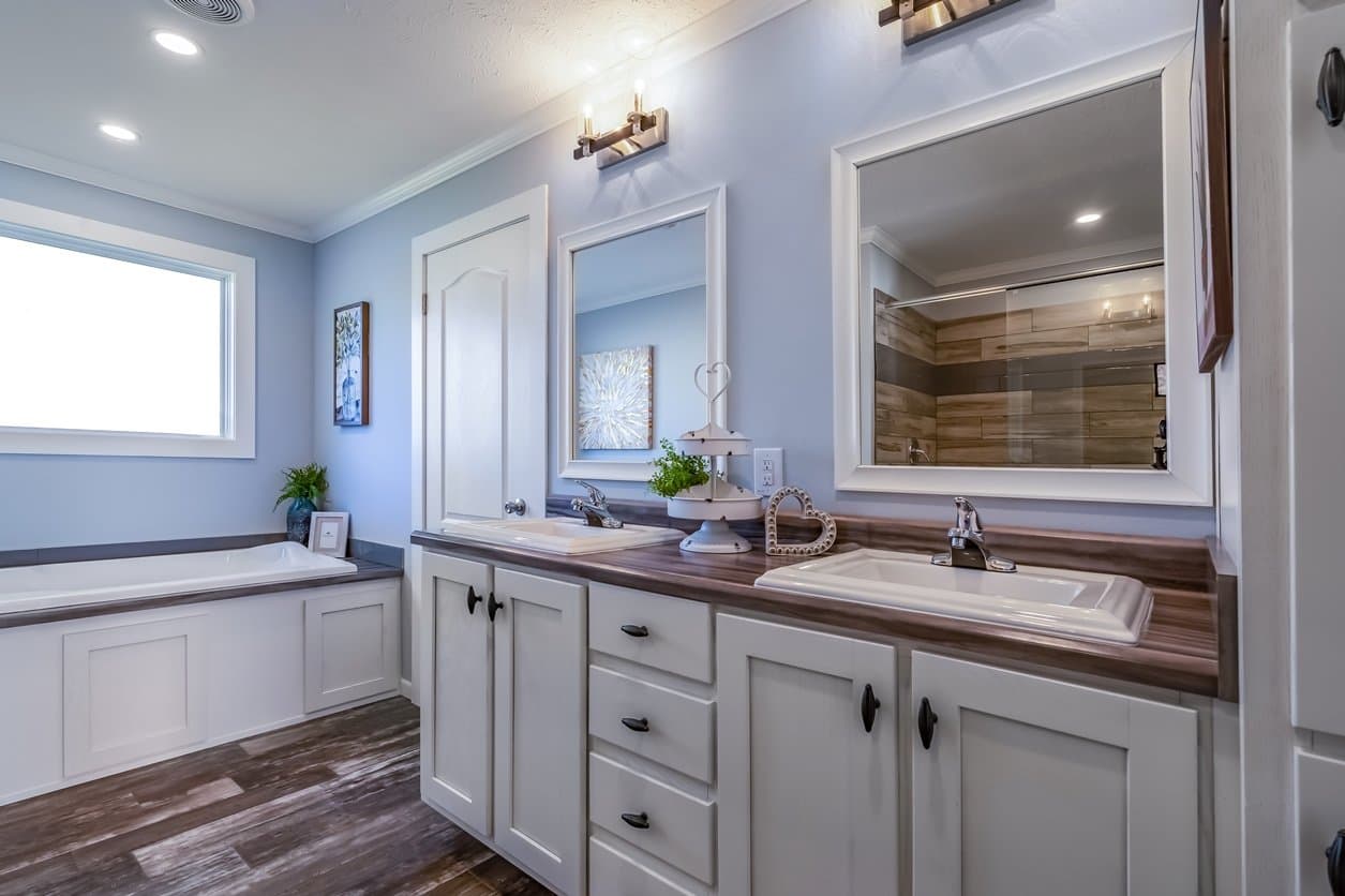 Byler bathroom home features