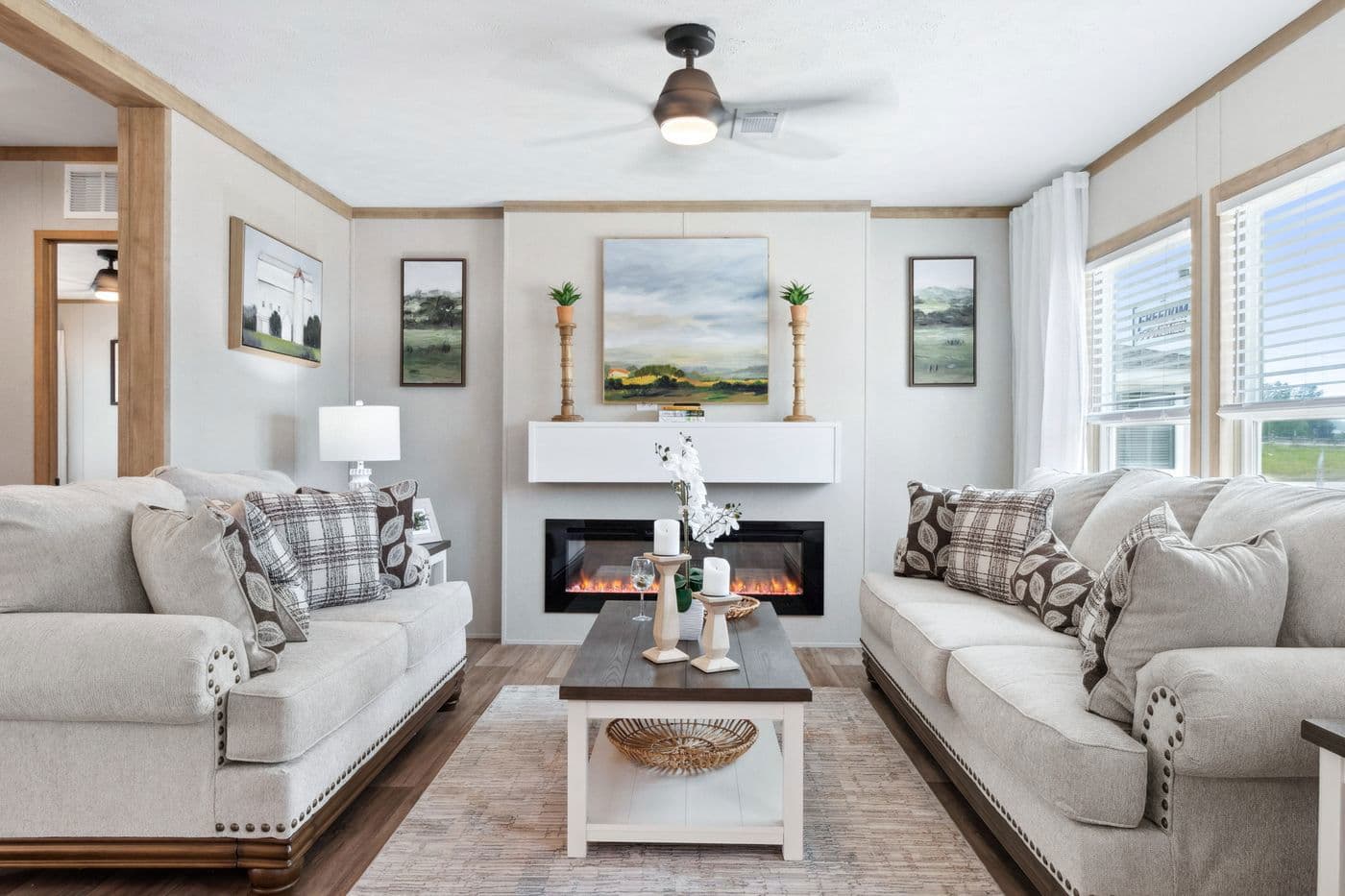 Breeze farmhouse 72 interior home features