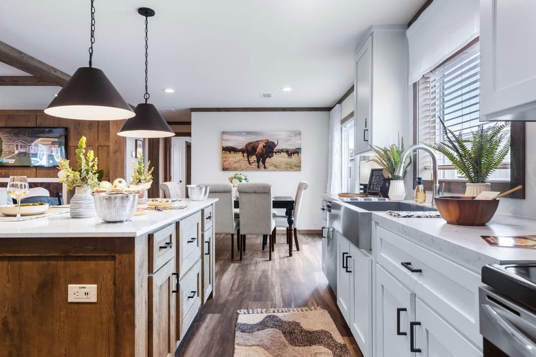 Lizzie elite kitchen home features