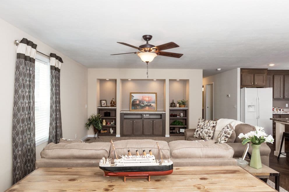 Center st interior home features