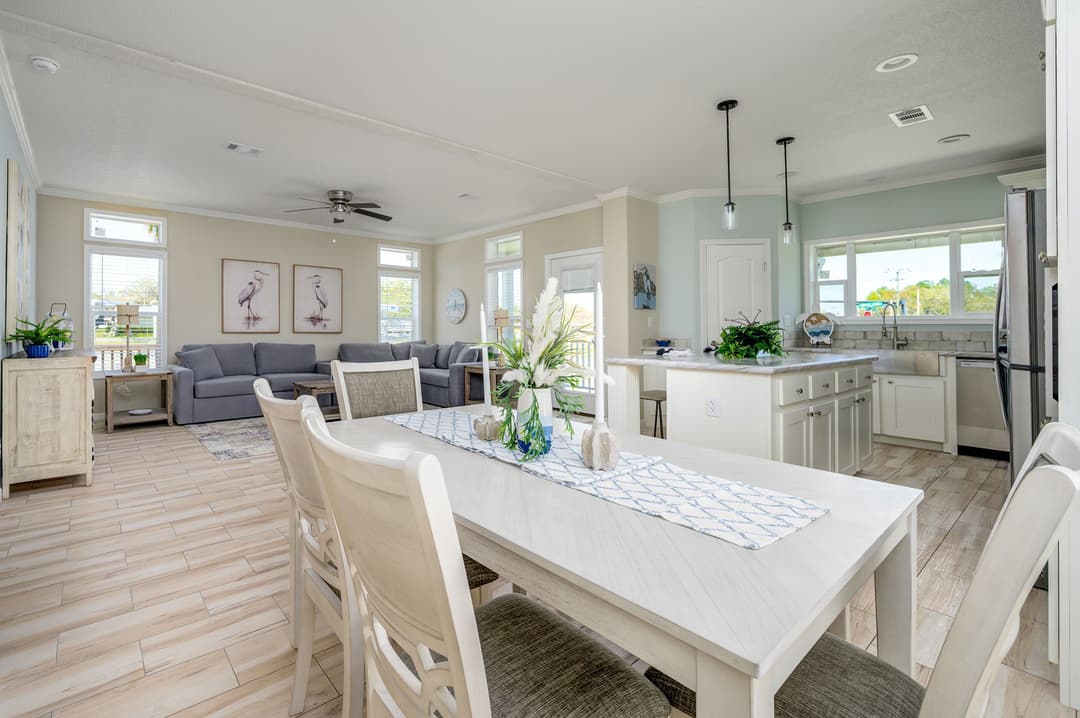 Serenity interior home features