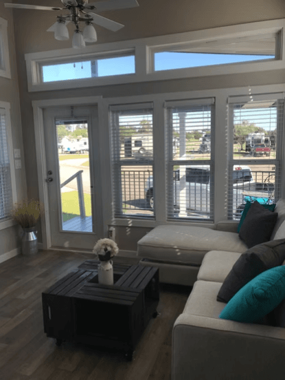 Travis interior home features