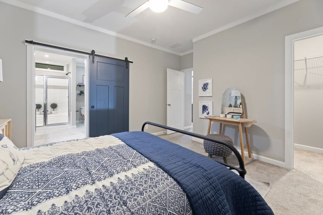 Buncic 28684b bedroom home features