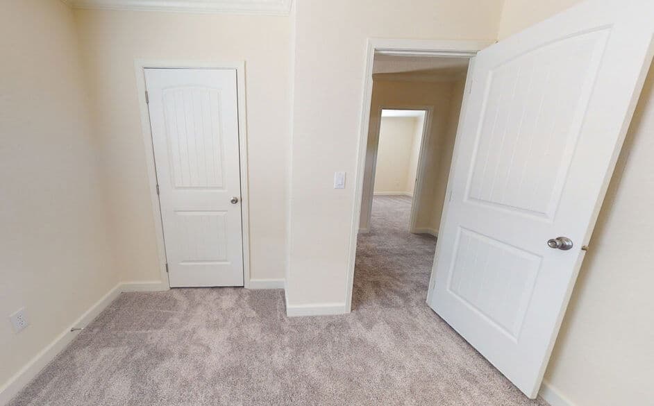 Reserve s56j bedroom home features