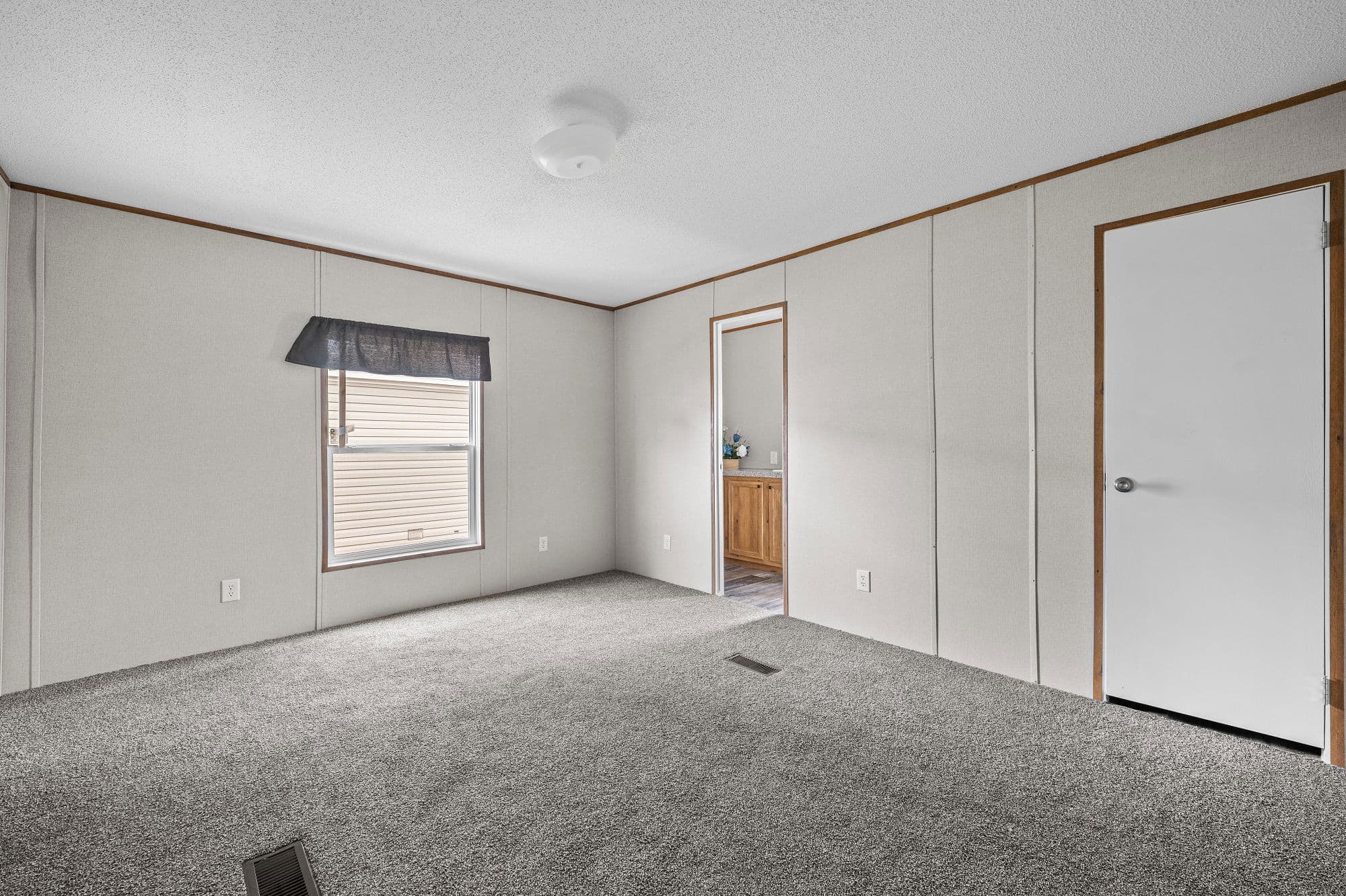 Dash 2 bedroom home features