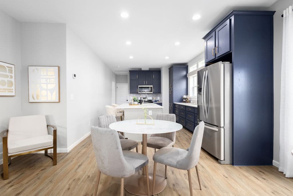 Pinecrest elite modular pgm5008-p interior home features