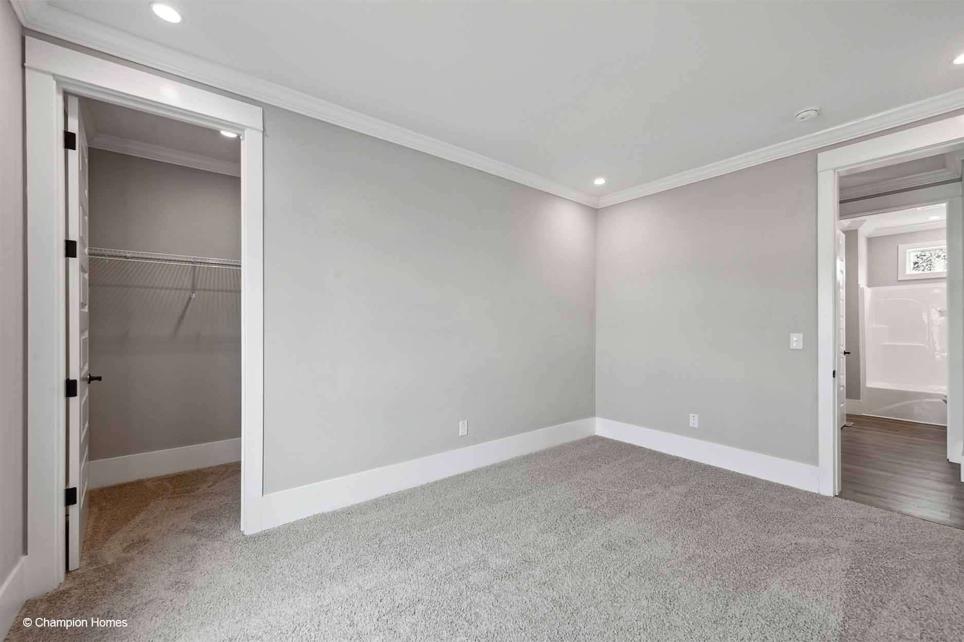 Cameron i 3252-01 bedroom home features