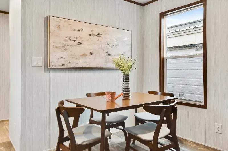 Express b117 interior home features