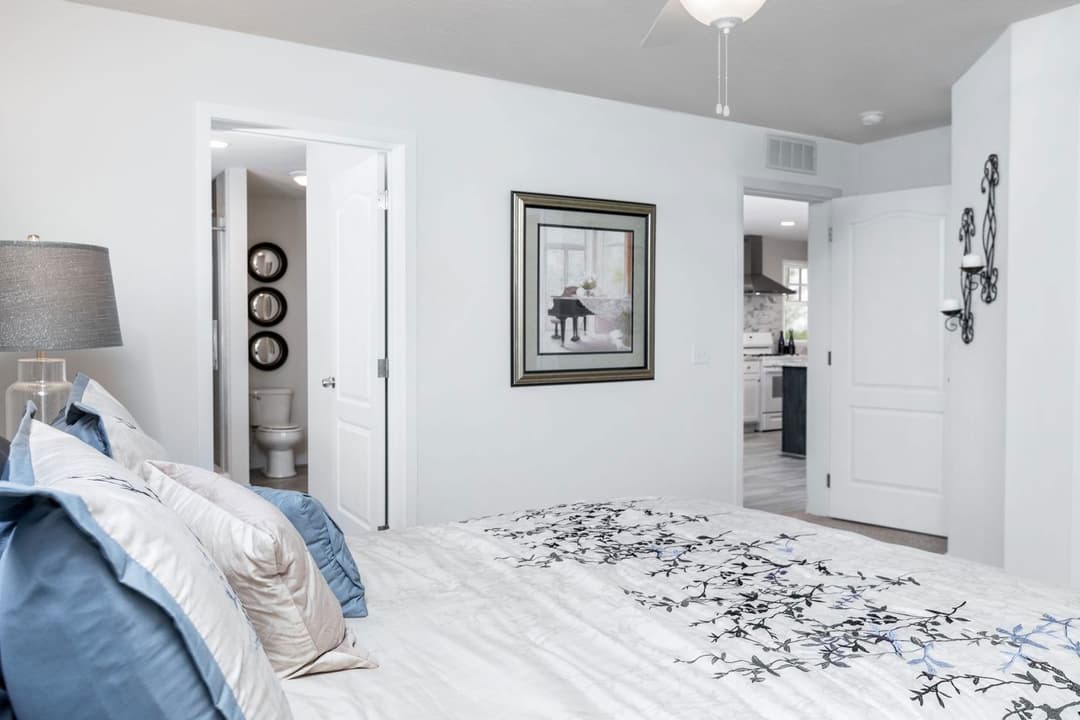 Belvedere blvd bedroom home features