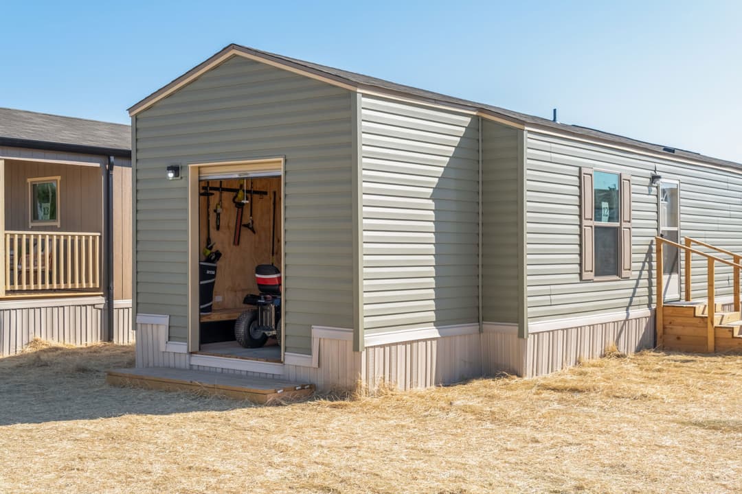 Singlewide s-16×64-32c shed exterior home features