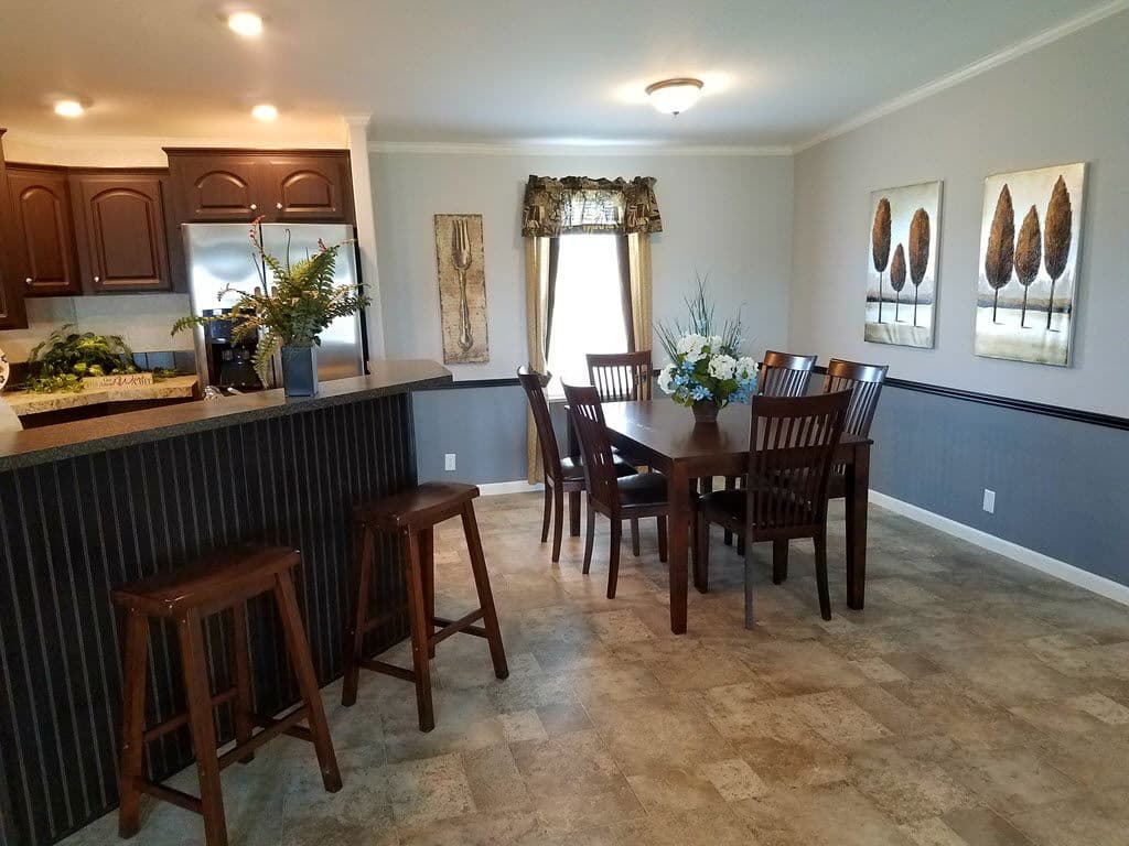 Miley 2852 kitchen home features