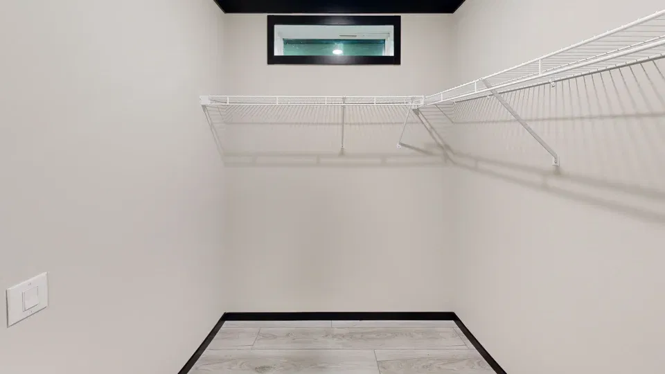 Jewel | 0603d bedroom home features