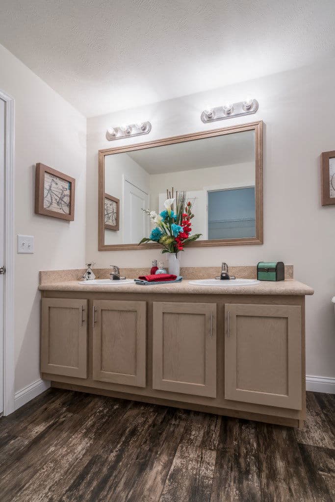 Limited 1 bathroom home features