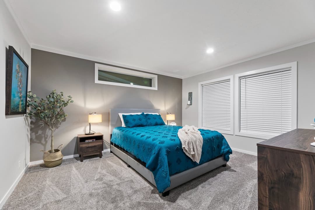 K2 bedroom home features