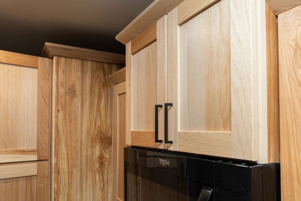 1w1407-v kitchen home features