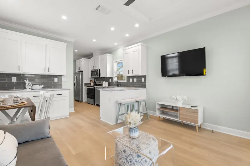 Legend 1438513 interior home features