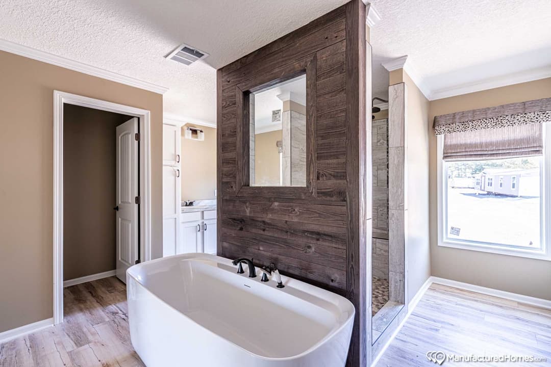 The vayda kate bathroom home features