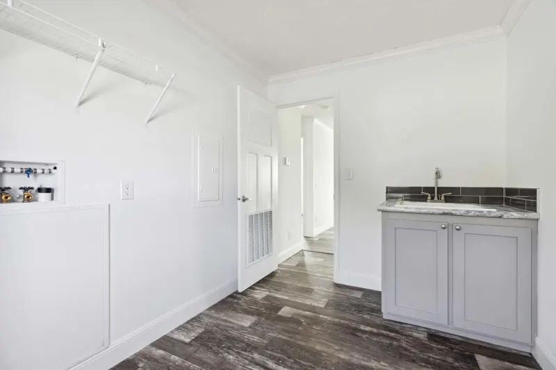 Freedom 3276517 interior home features