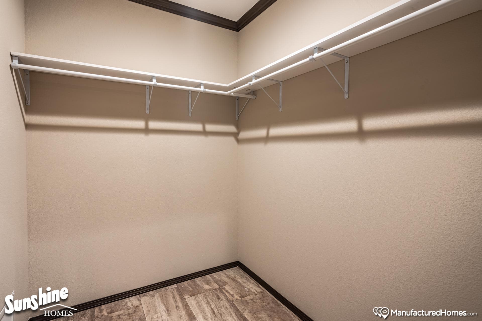 Pri3280-2025 interior home features