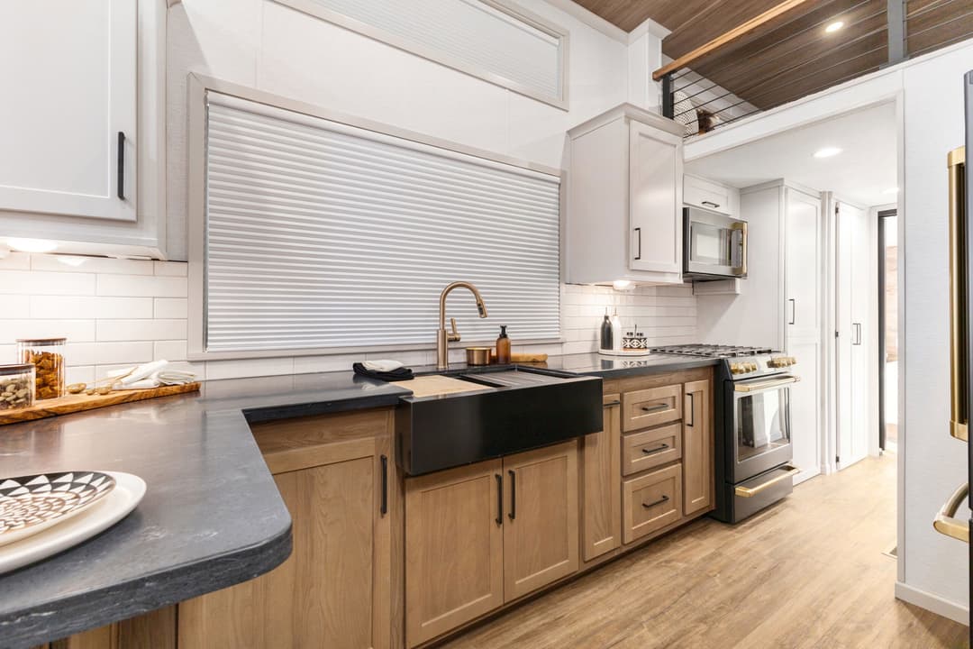 Eldorado 9099pwd kitchen home features