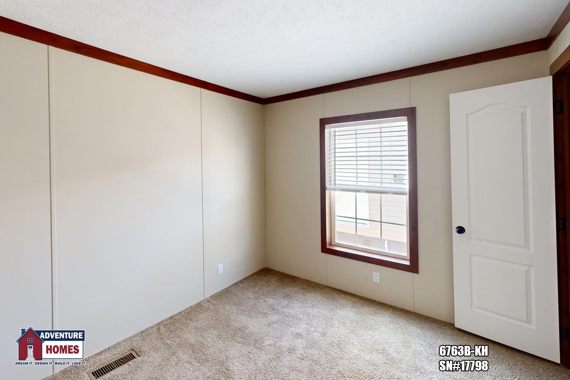 6763b-kh bedroom home features