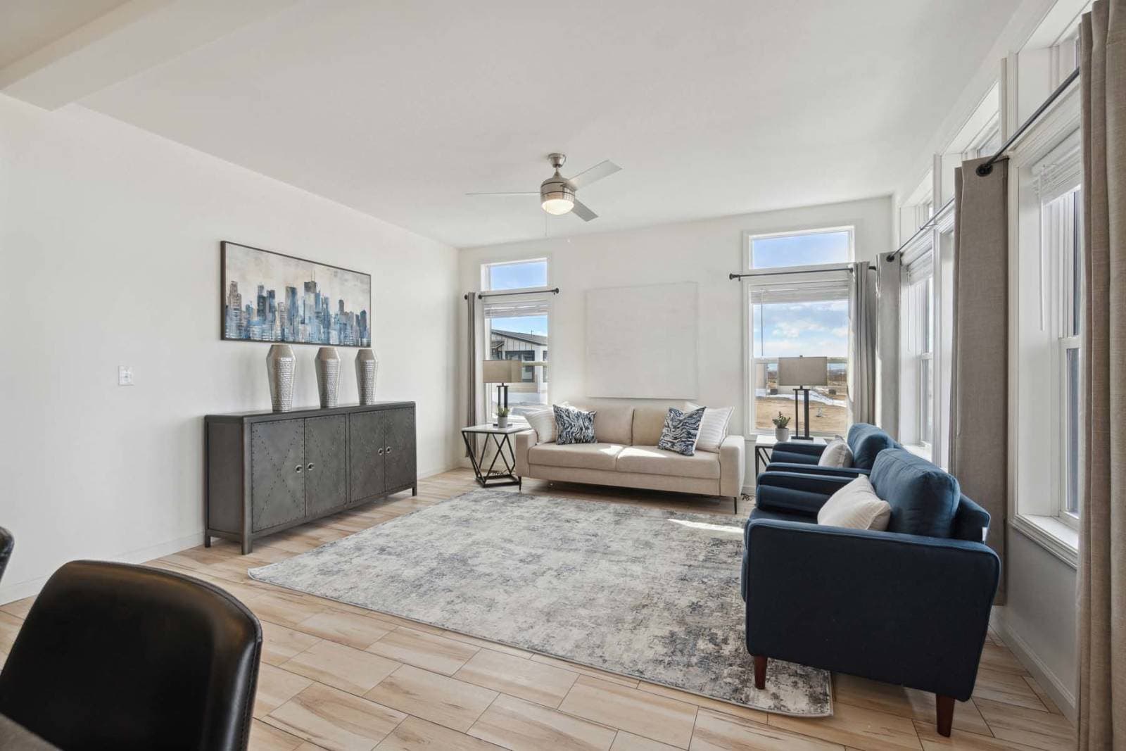 Nova-e interior home features