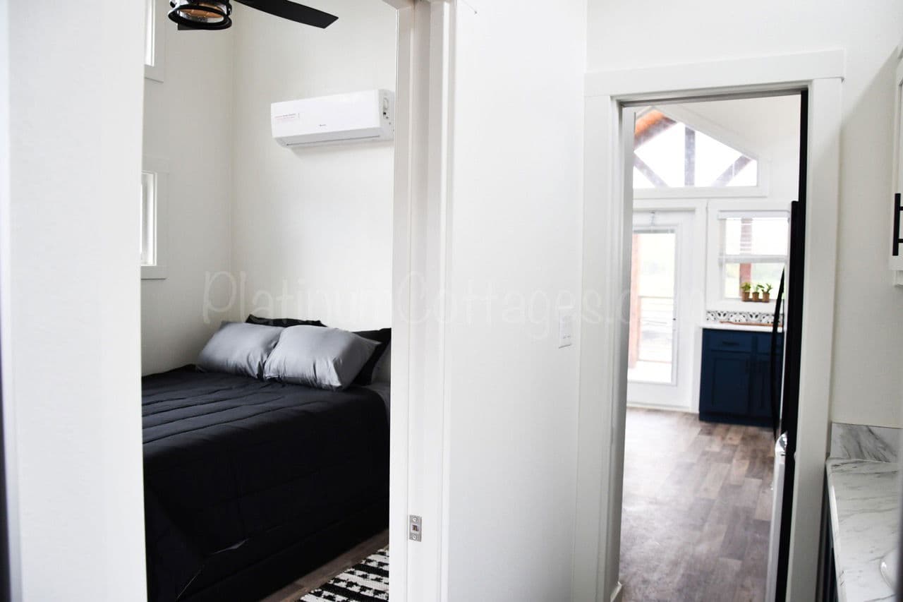 Cardinal bedroom home features