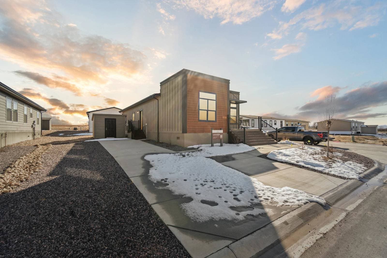 Nova-l exterior home features