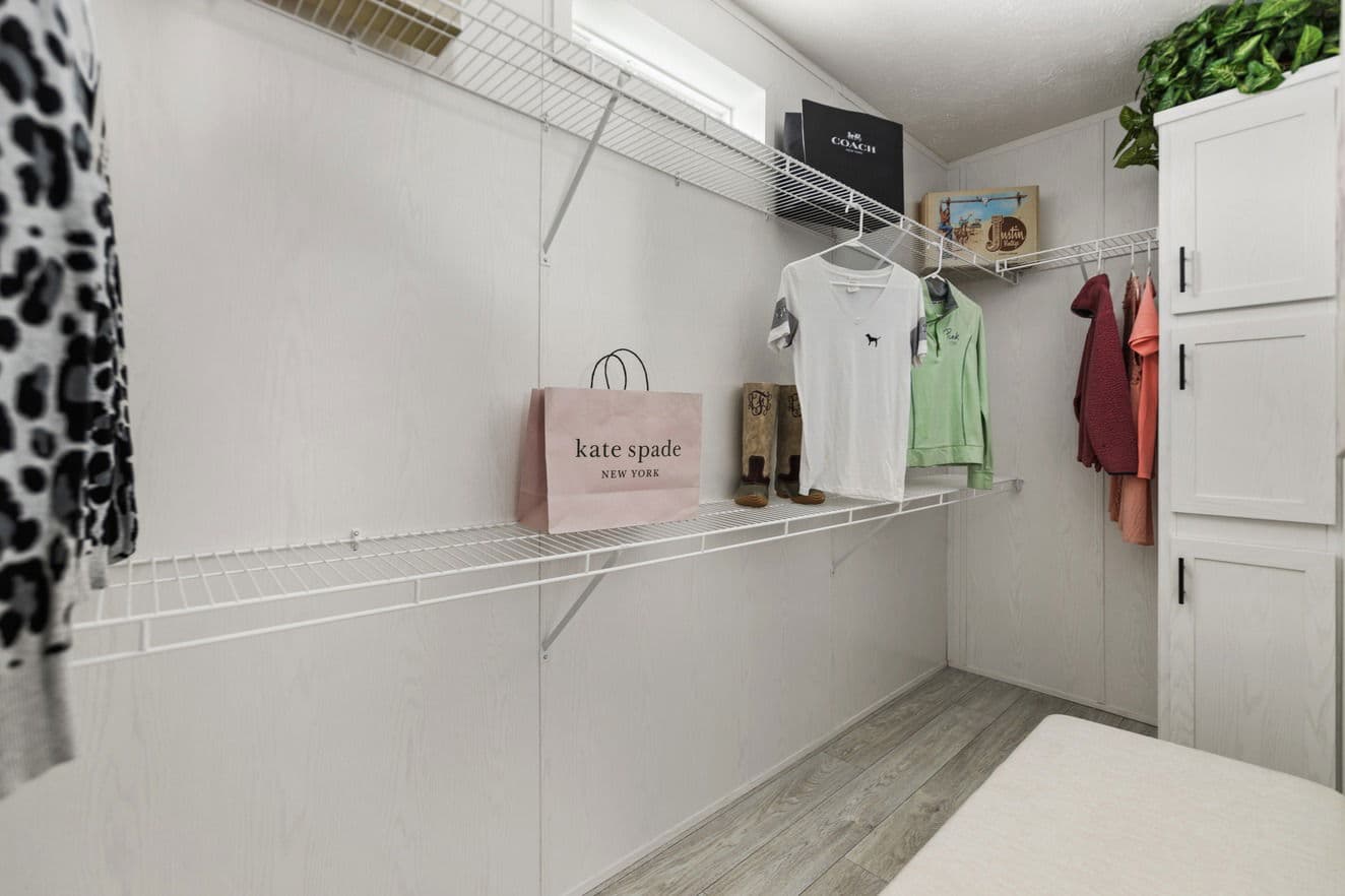 Big beam house 32663x interior home features