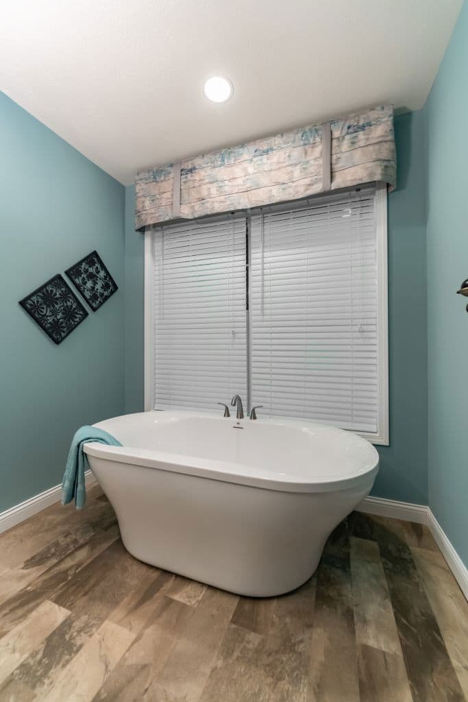 Signature 1 bathroom home features