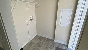 Legend 1672505 interior home features