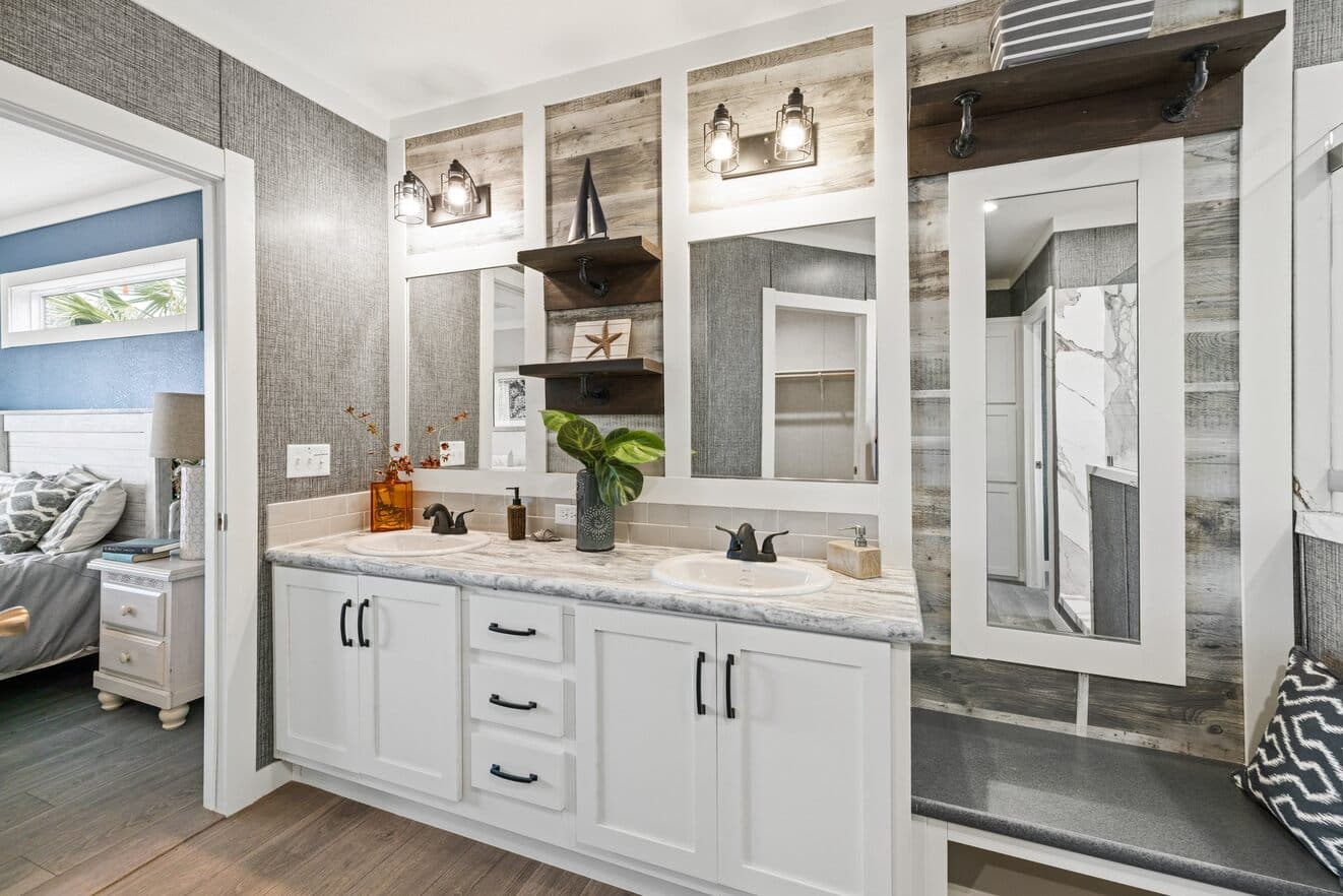 Horizon 30563z bathroom home features