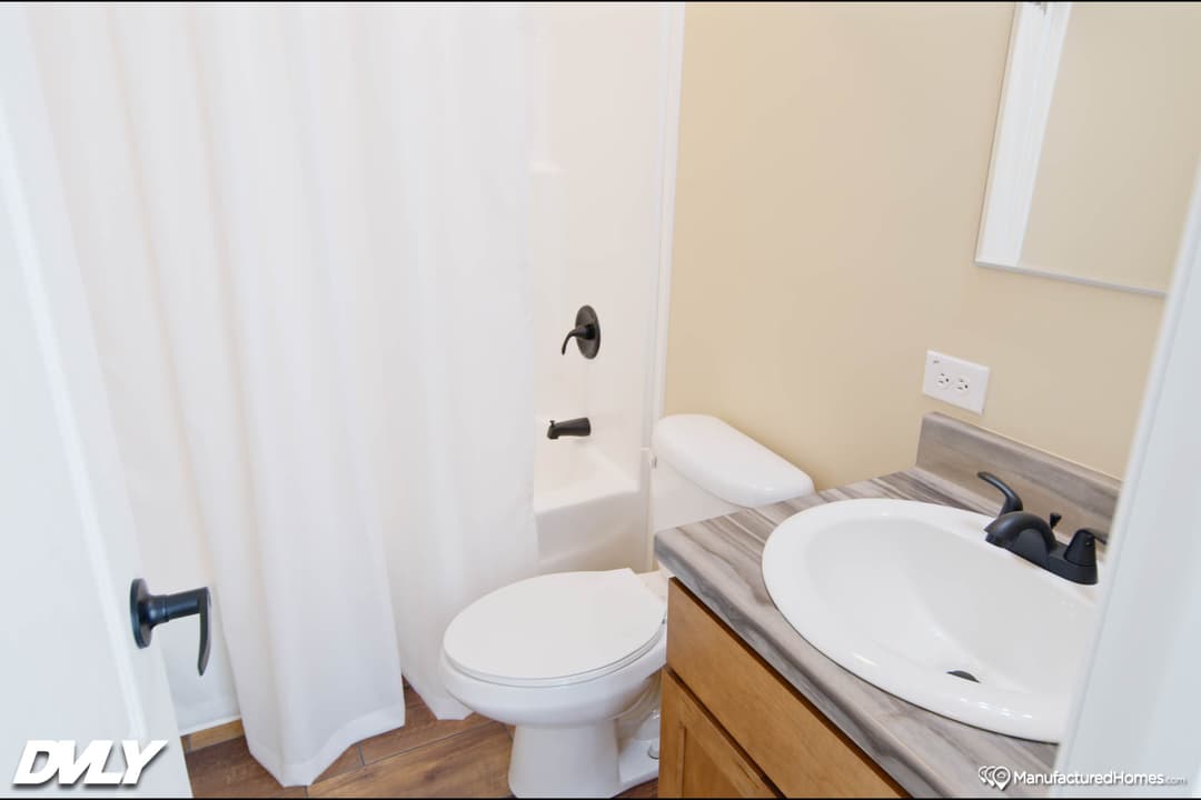 The lodge 5 bathroom home features