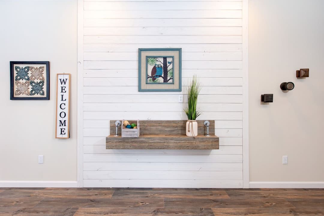 Southern charm 4br interior home features