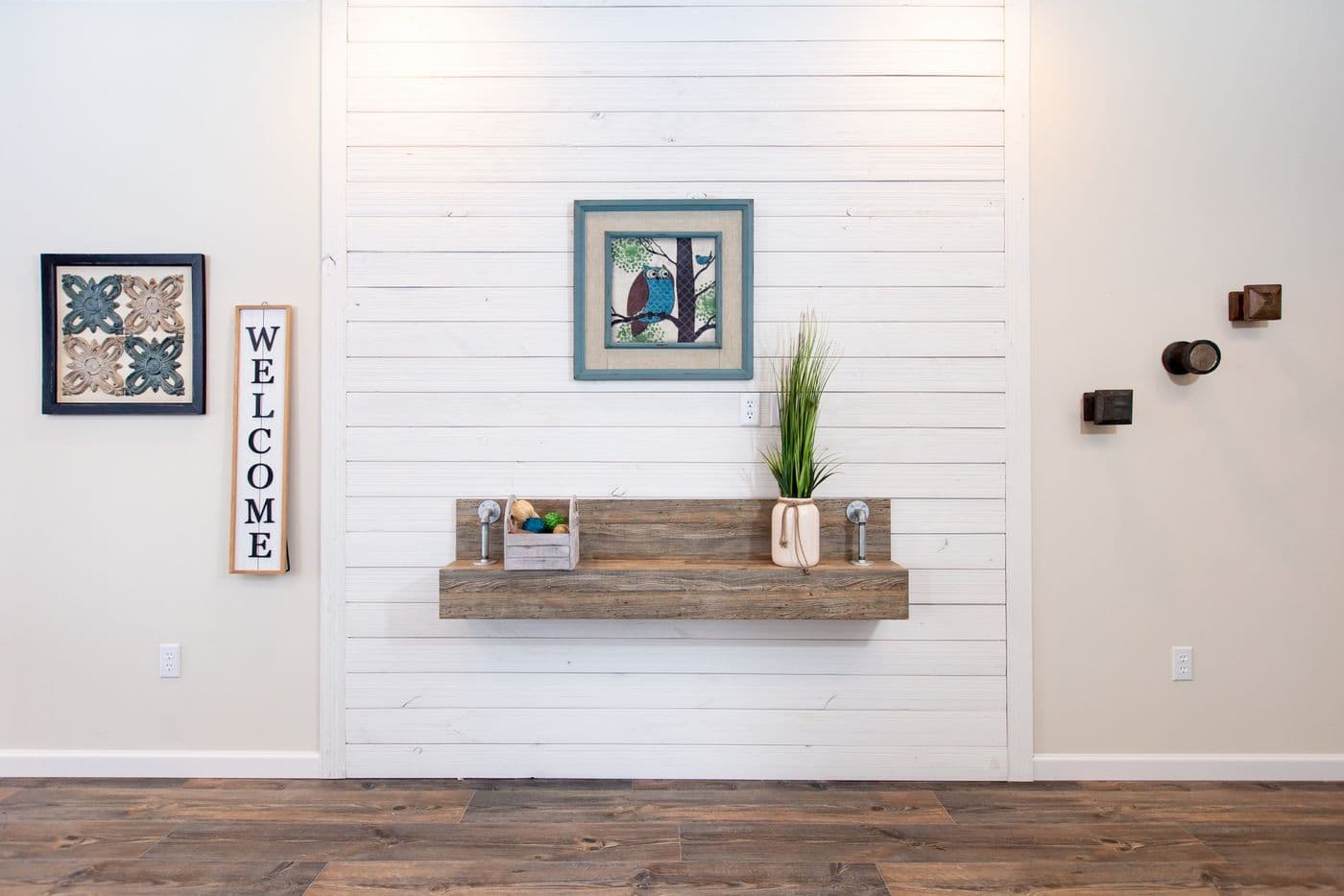 Southern charm 4br interior home features