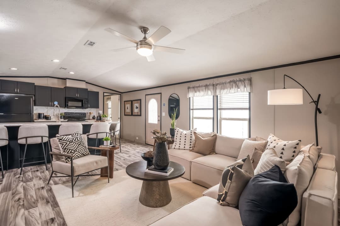 Singlewide h-16×72-32d shed interior home features