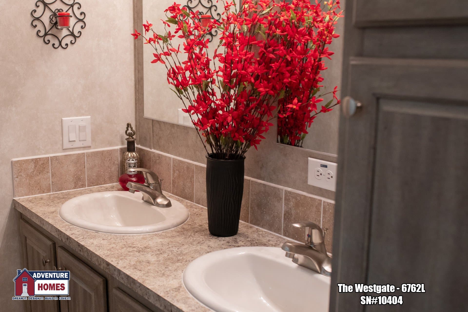 Westgate | 6762l bathroom home features