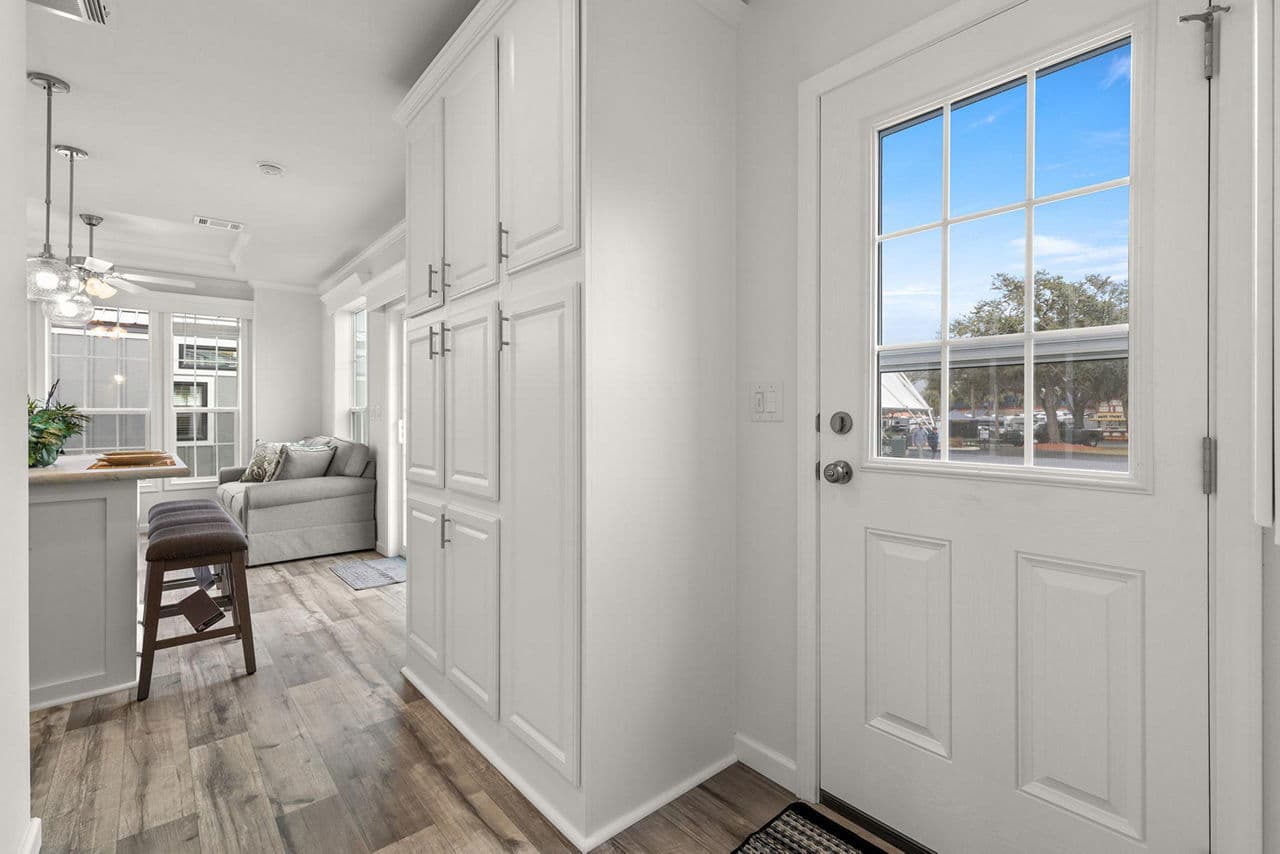 Palm bay 2622c interior home features