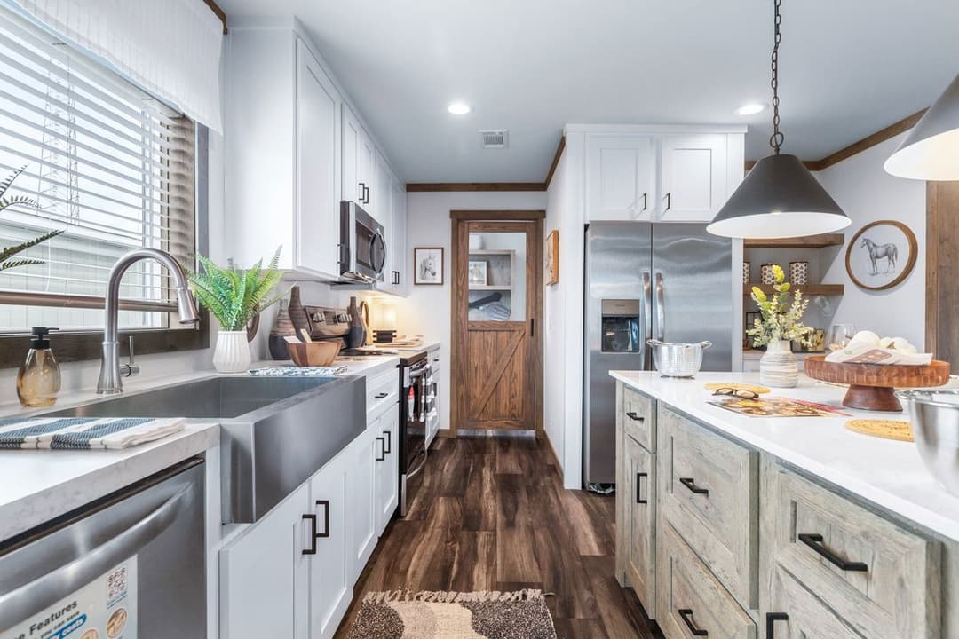 Emilie kitchen home features