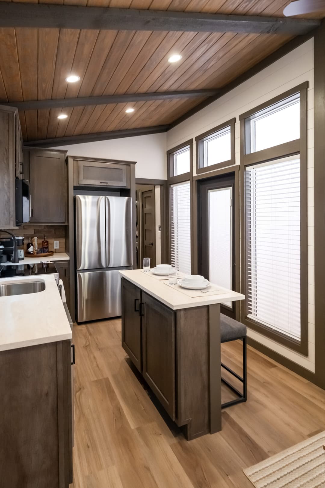 Skyway kitchen home features