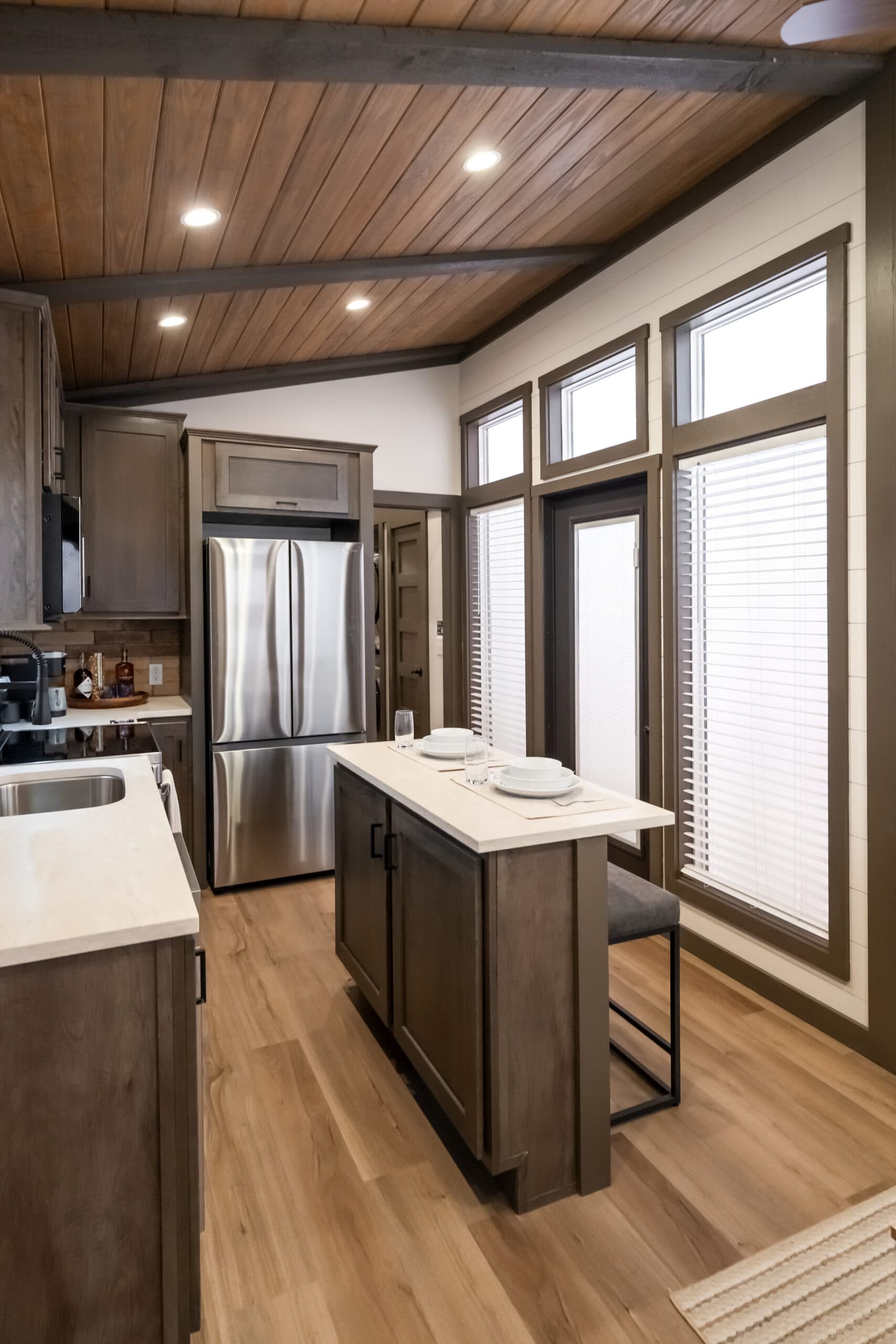 Skyway kitchen home features