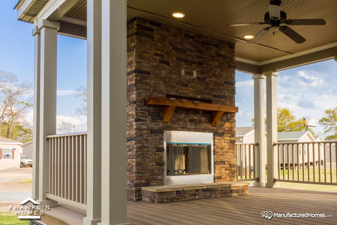 Nandina i exterior home features