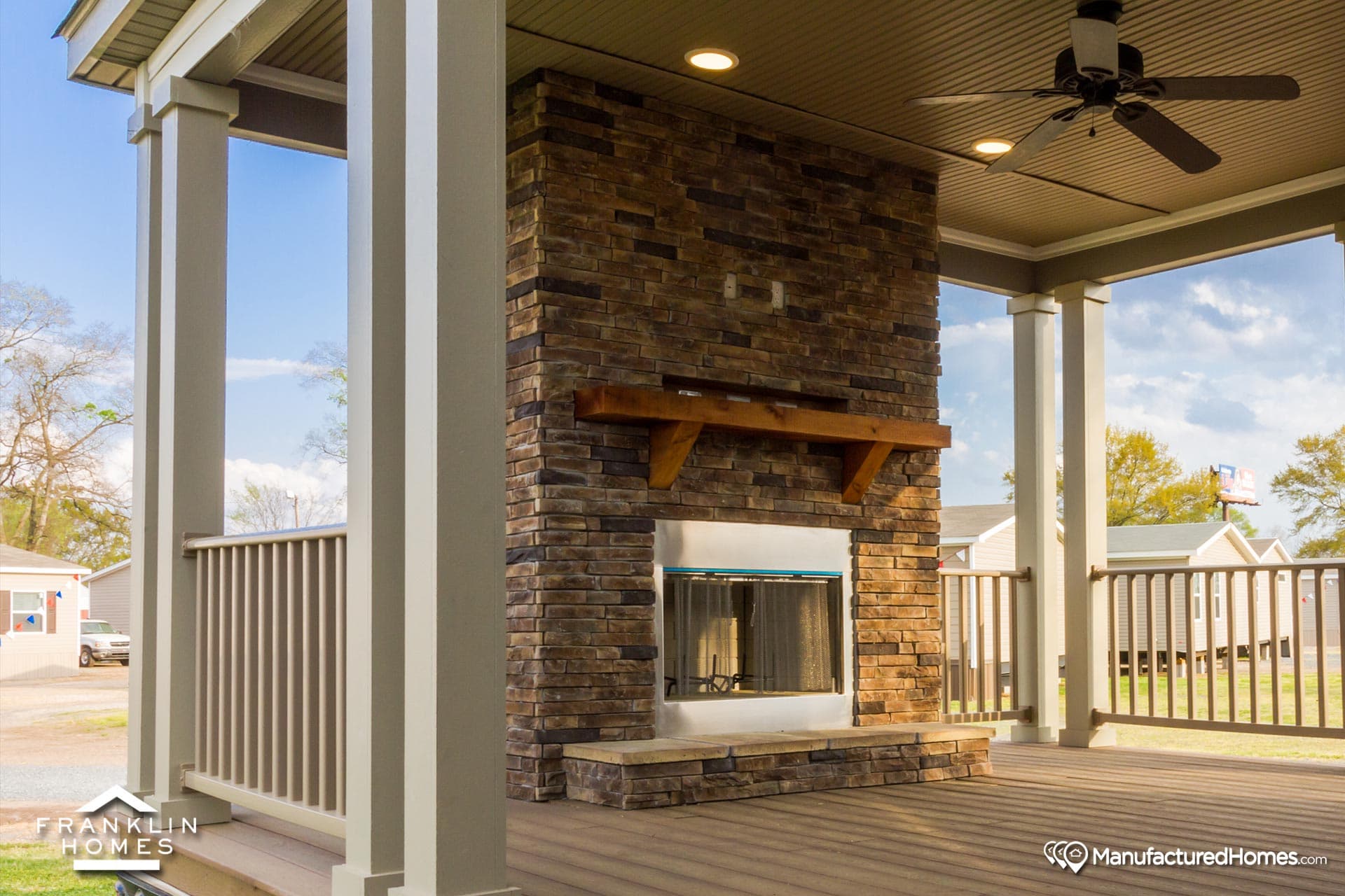 Nandina i exterior home features