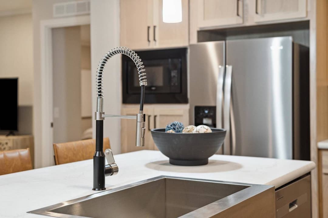 N620 kitchen home features