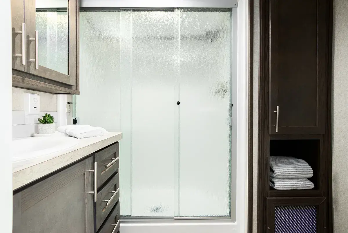 Lakeside bathroom home features