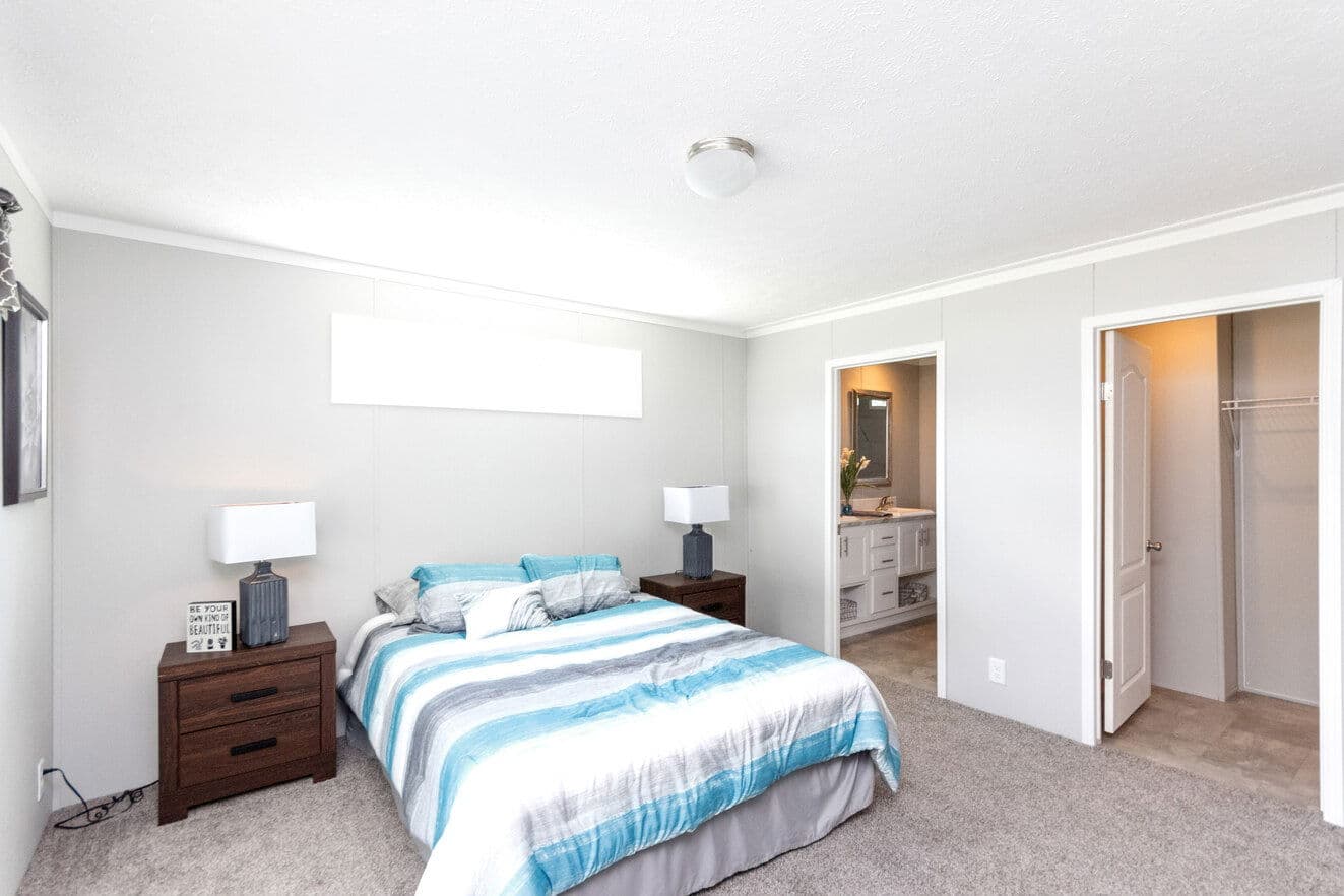 Pegasus 28483s bedroom home features